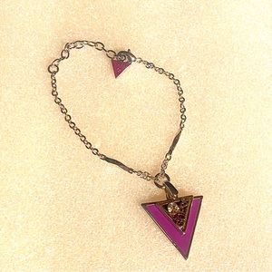 Guess Silver Tone Chain Bracelet with Triangle Charms